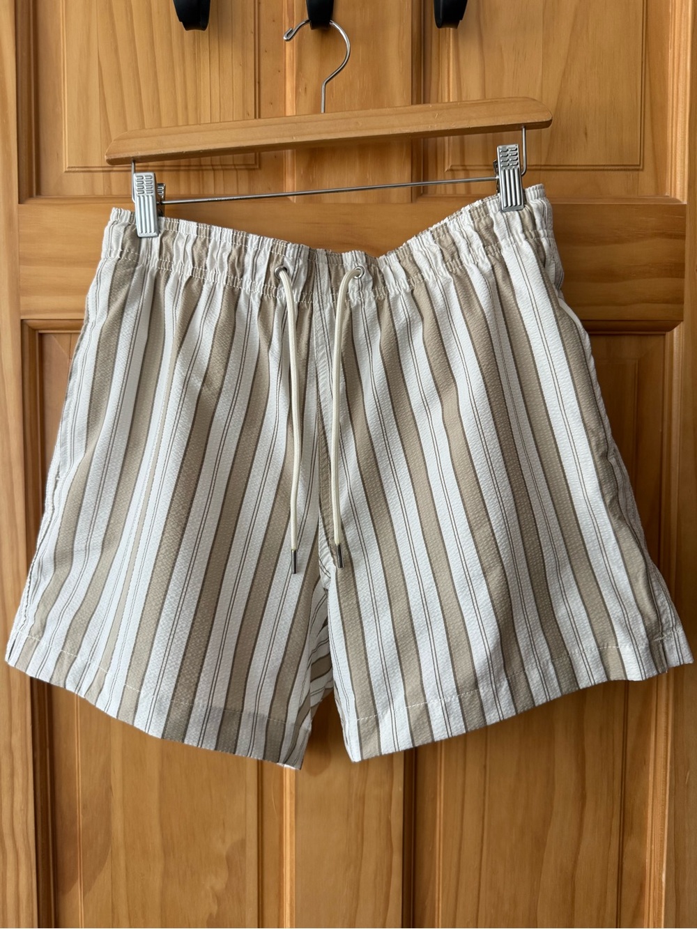 H&M Cream & Tan Striped Drawstring Athletic Shorts